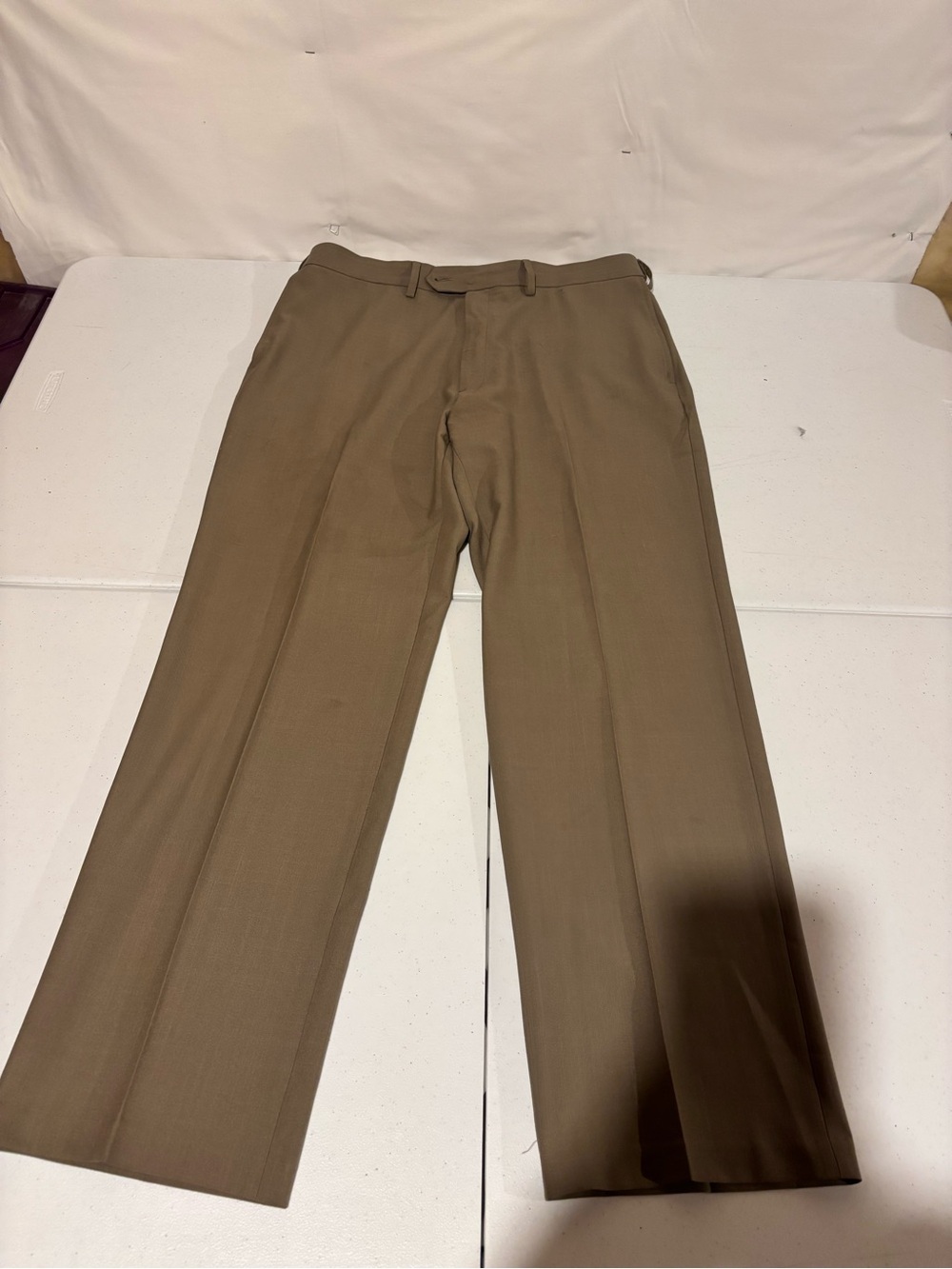 Haggar Men’s Size 36x32 Classic Fit Tan Flat Front Business Casual Pants